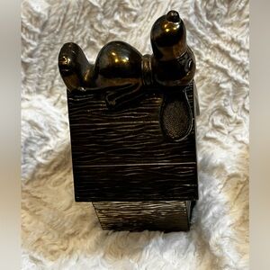 Vintage 1958 Peanuts Snoopy Dog House Leonard Silver Plated Coin Bank w/ Stopper